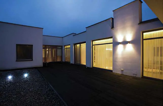 TLR-5100 Thermal Casement Window